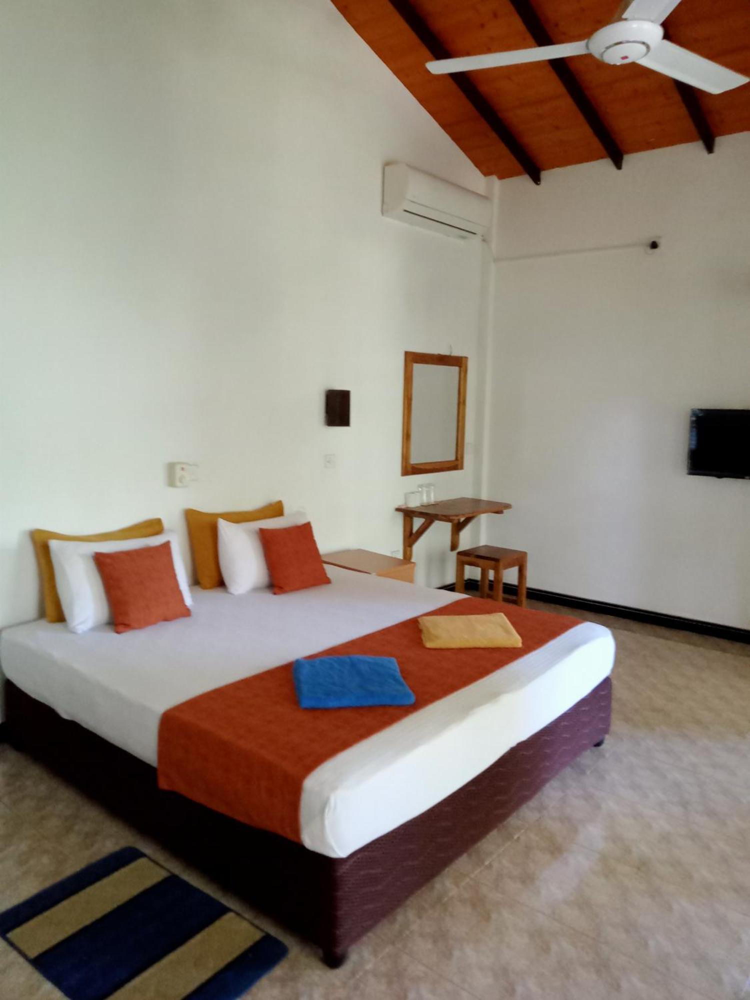 Kithmi Resort Polonnaruwa Luaran gambar